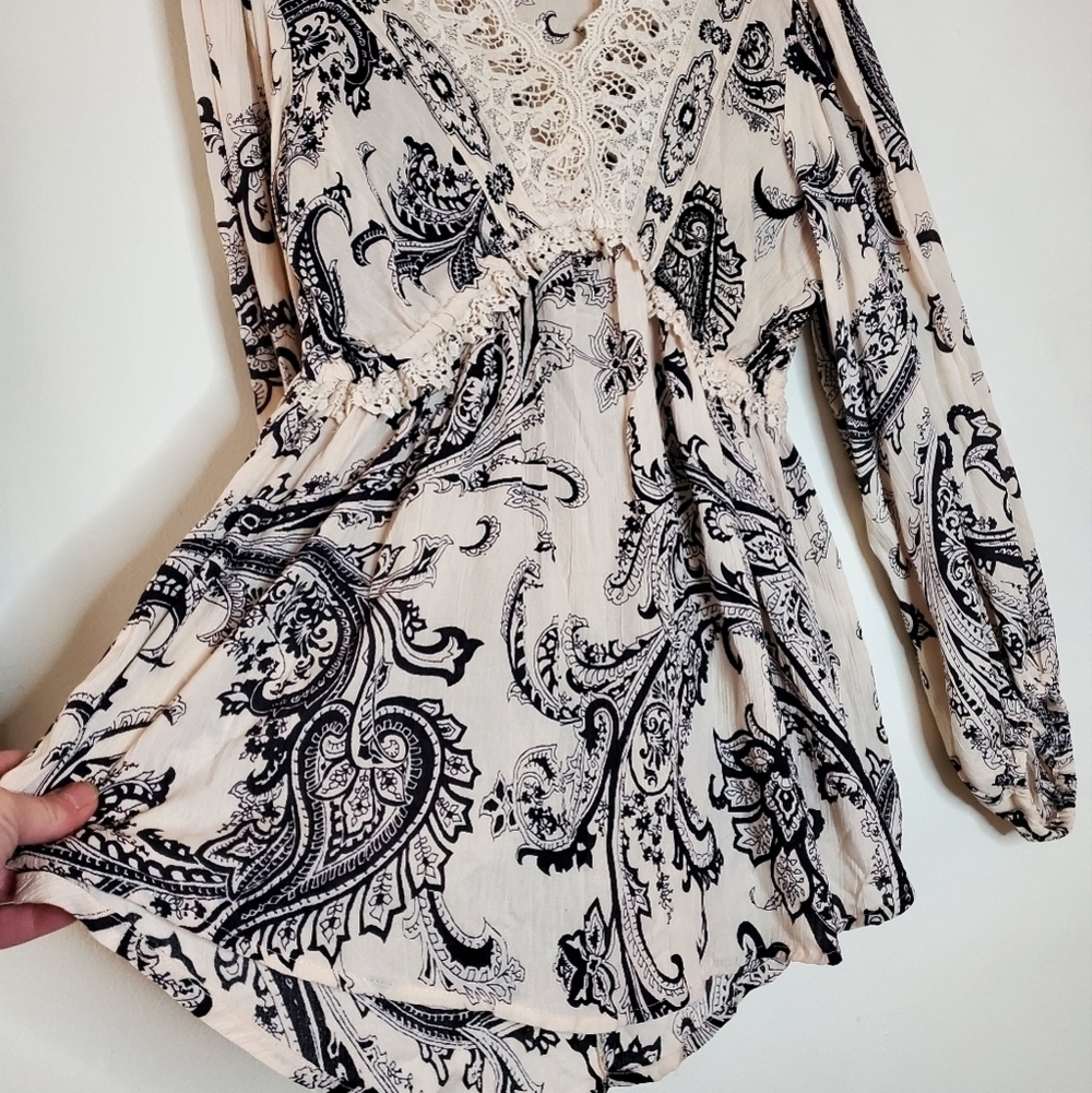 Blue Rain BoHo Paisley Print Flowy Top size medium - Picture 3 of 12